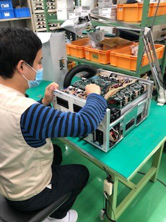 組立工程の様子